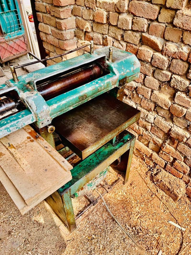 Guage machine and Randa machine 1