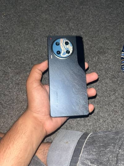 Tecno CAMON 30