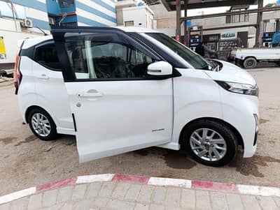 Nissan Dayz Highway Star 2021
