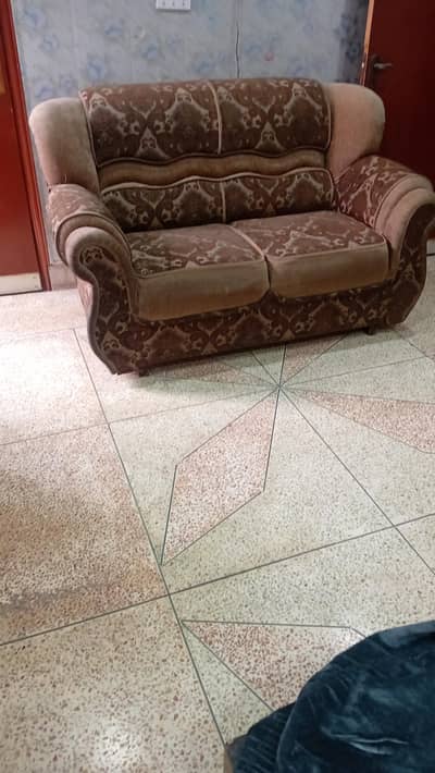 6 chairs dining table+2 seater sofa