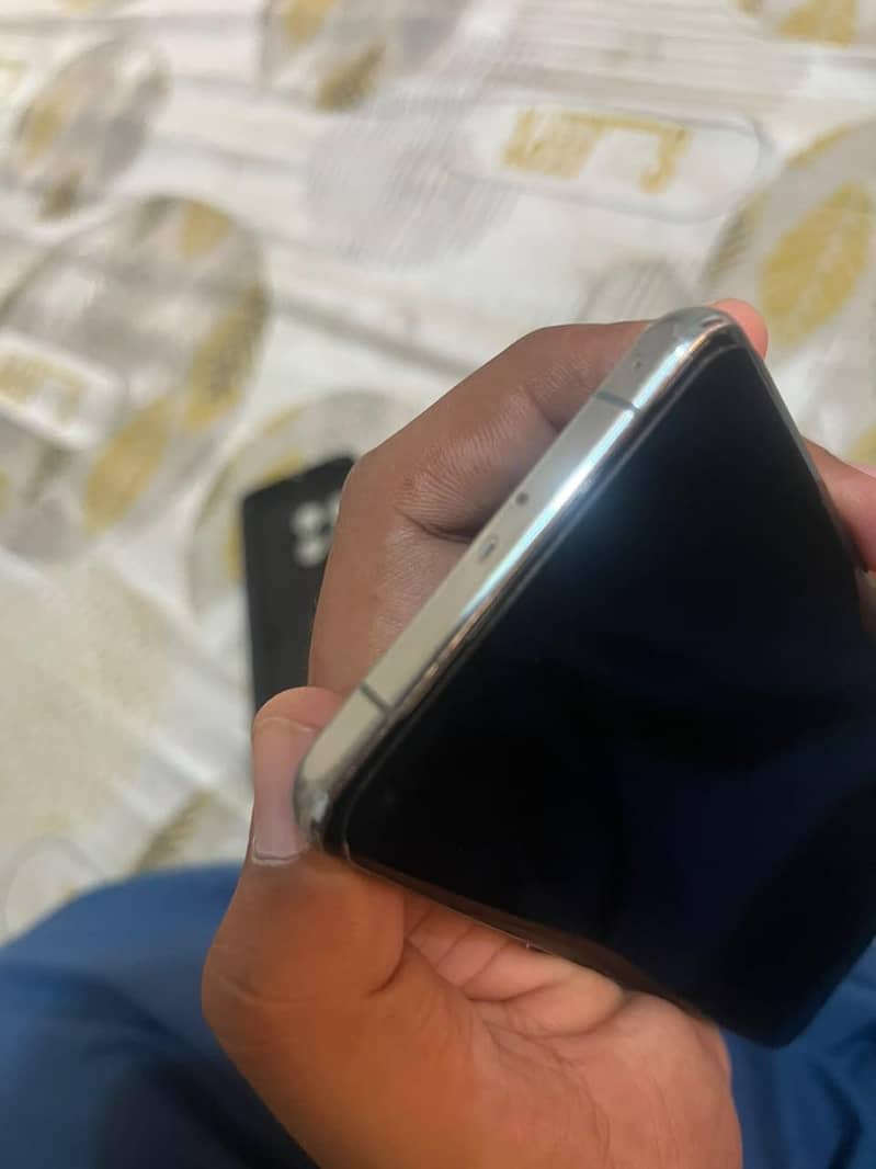 One Plus 11 14