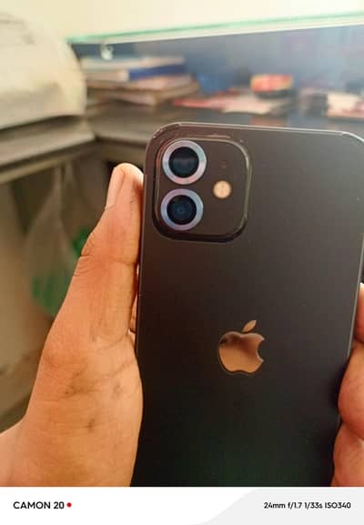 Apple iPhone 12