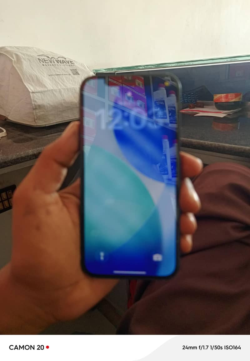 Apple iPhone 12 6