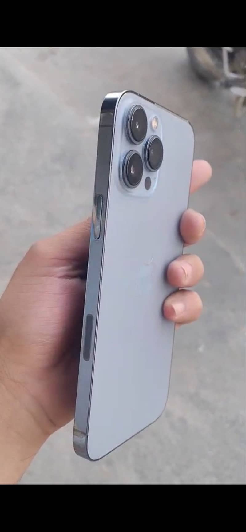 Apple iPhone 13 Pro Max 0