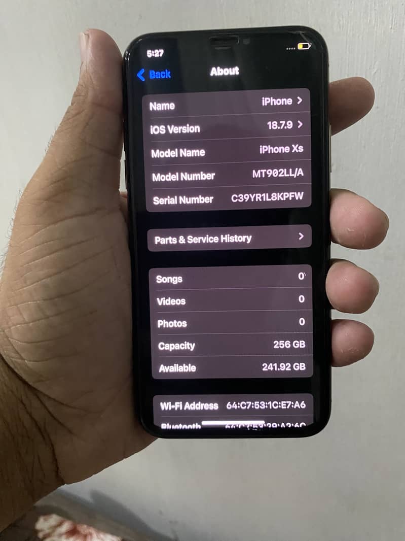 Apple iPhone XS 1
