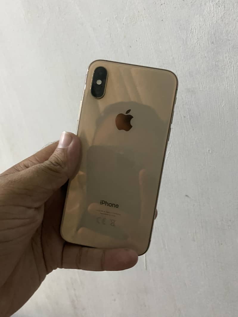 Apple iPhone XS 4
