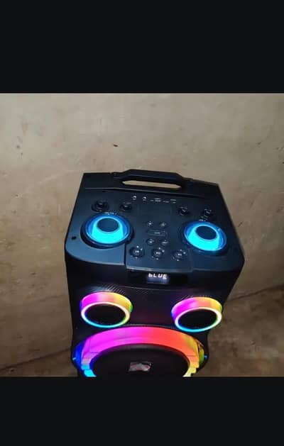 All oky New Dabba Pack Urgent sale only Serious Buyer 03012599828