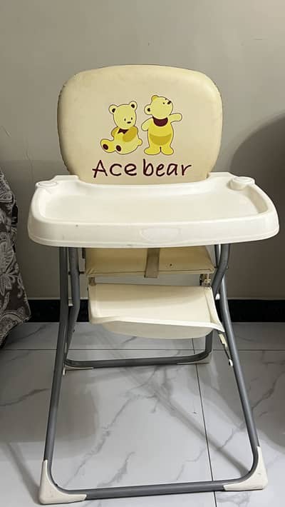 Zbaidas high chair