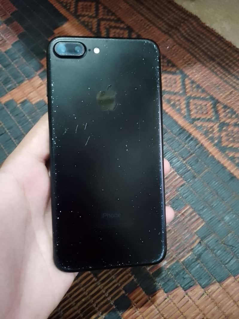 Apple iPhone 7 Plus 3
