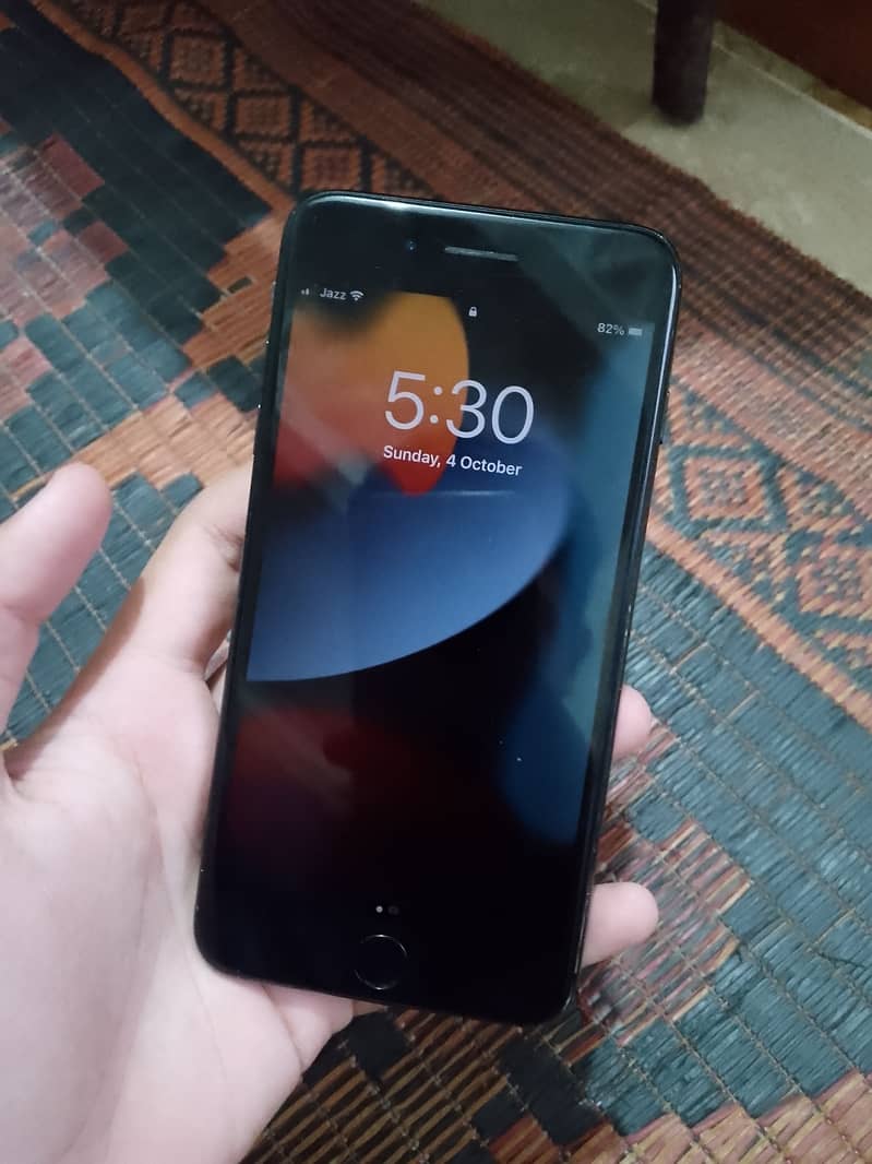 Apple iPhone 7 Plus 4