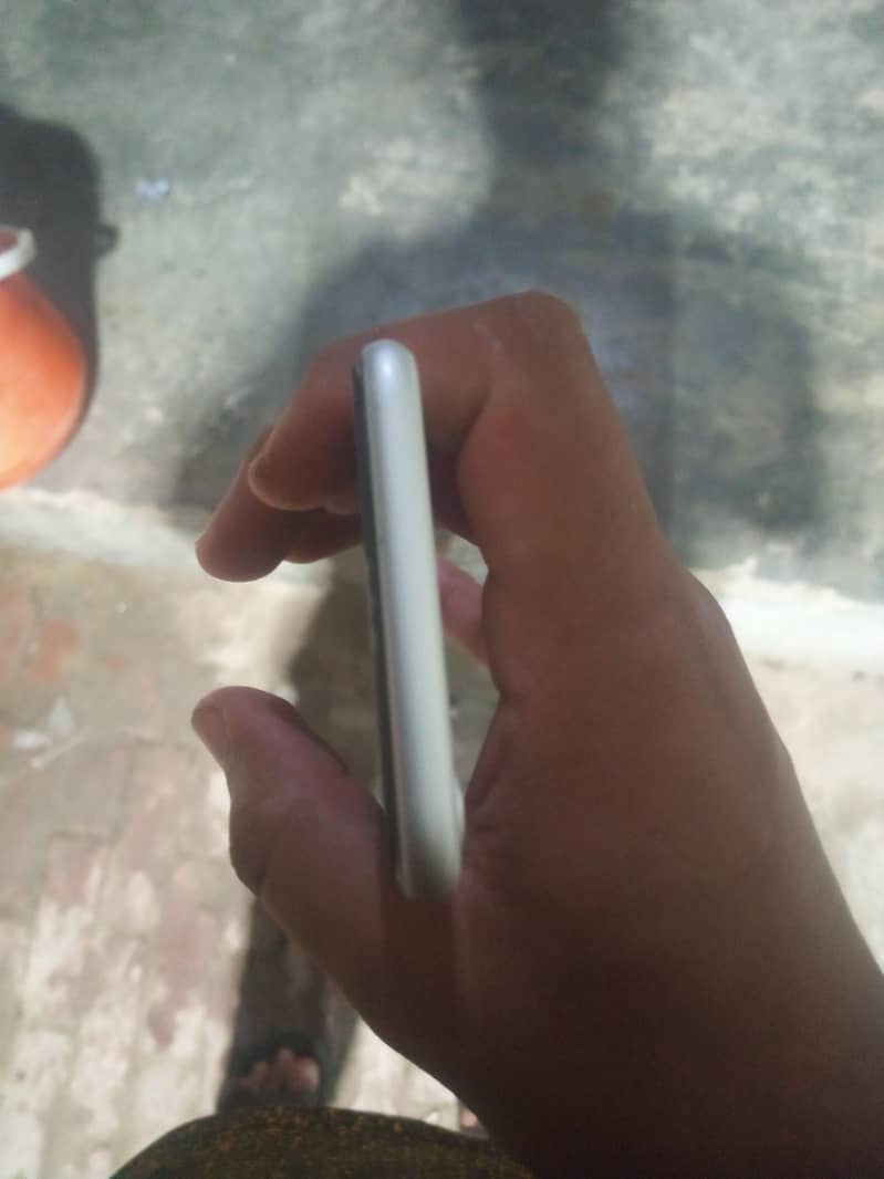 Apple iPhone SE 4