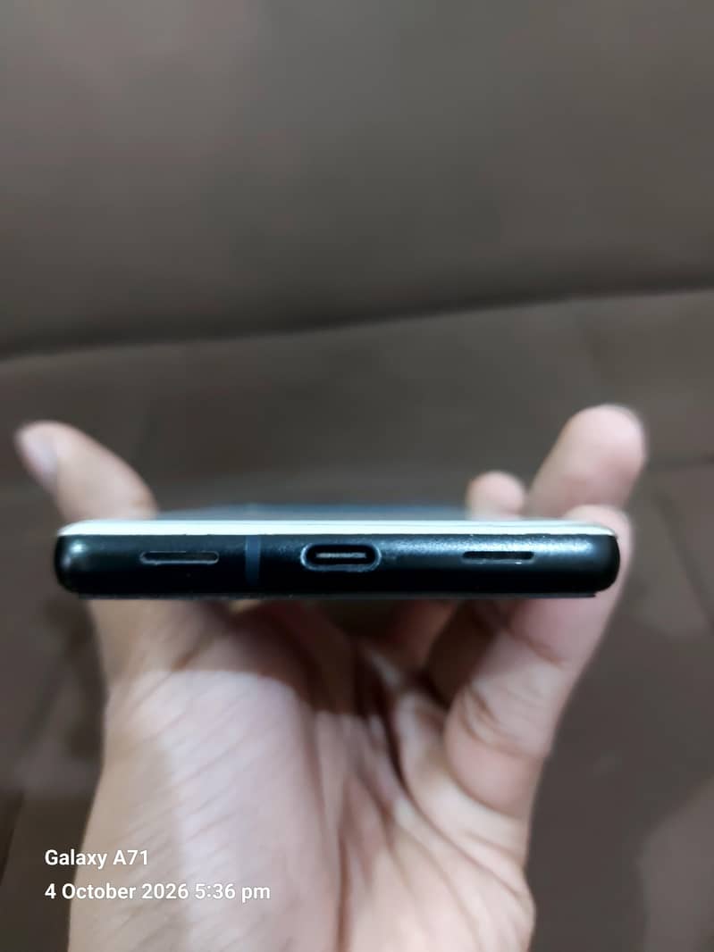 Google Pixel 6a 5