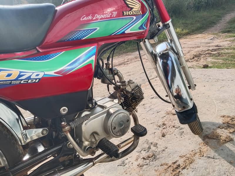 Honda CD70 4