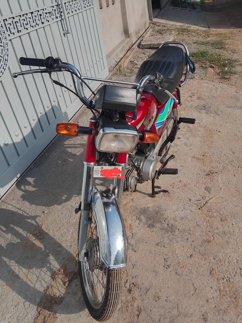 Honda CD70 6