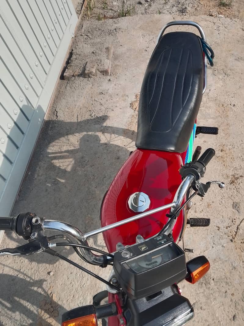 Honda CD70 7