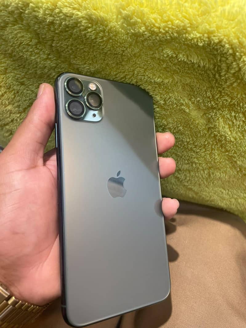 Apple iPhone 11 Pro Max 3