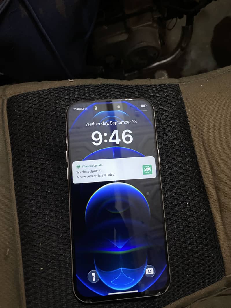 Apple iPhone 17 Pro Max 1