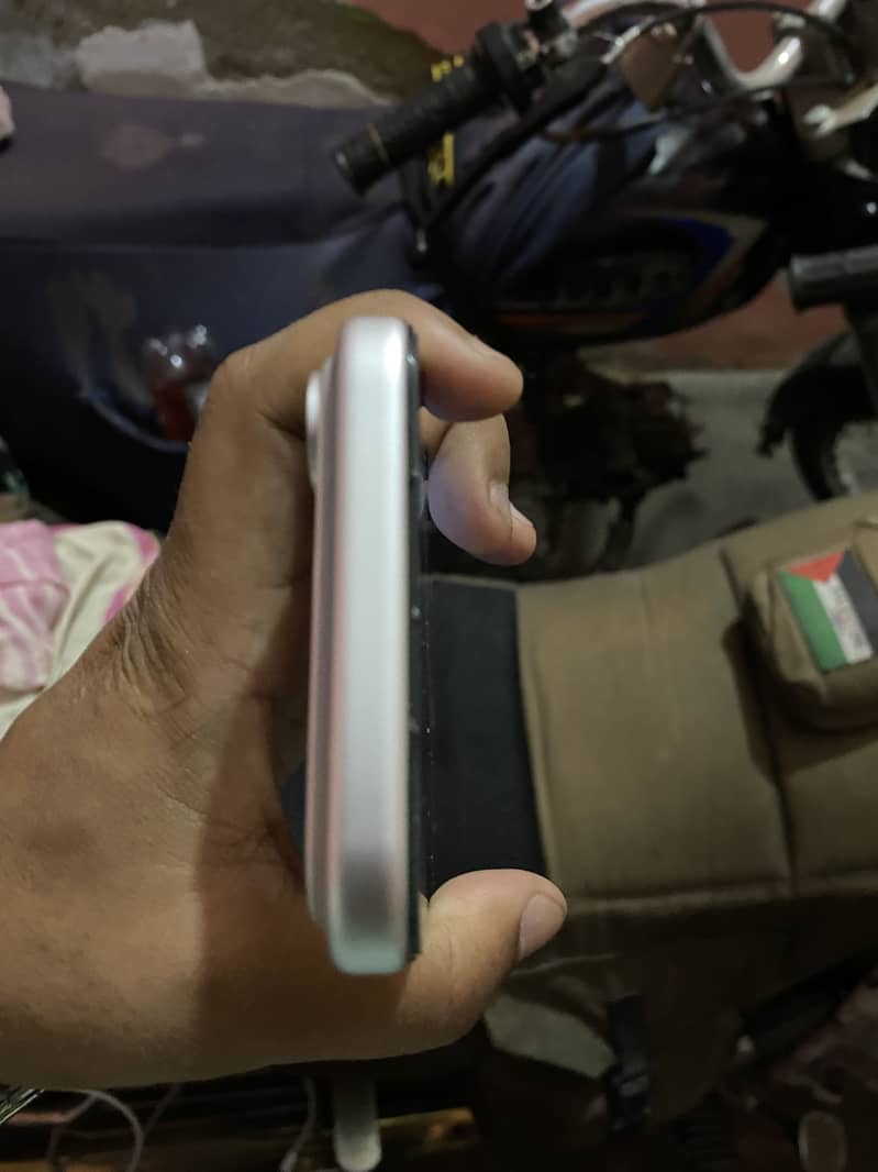 Apple iPhone 17 Pro Max 9