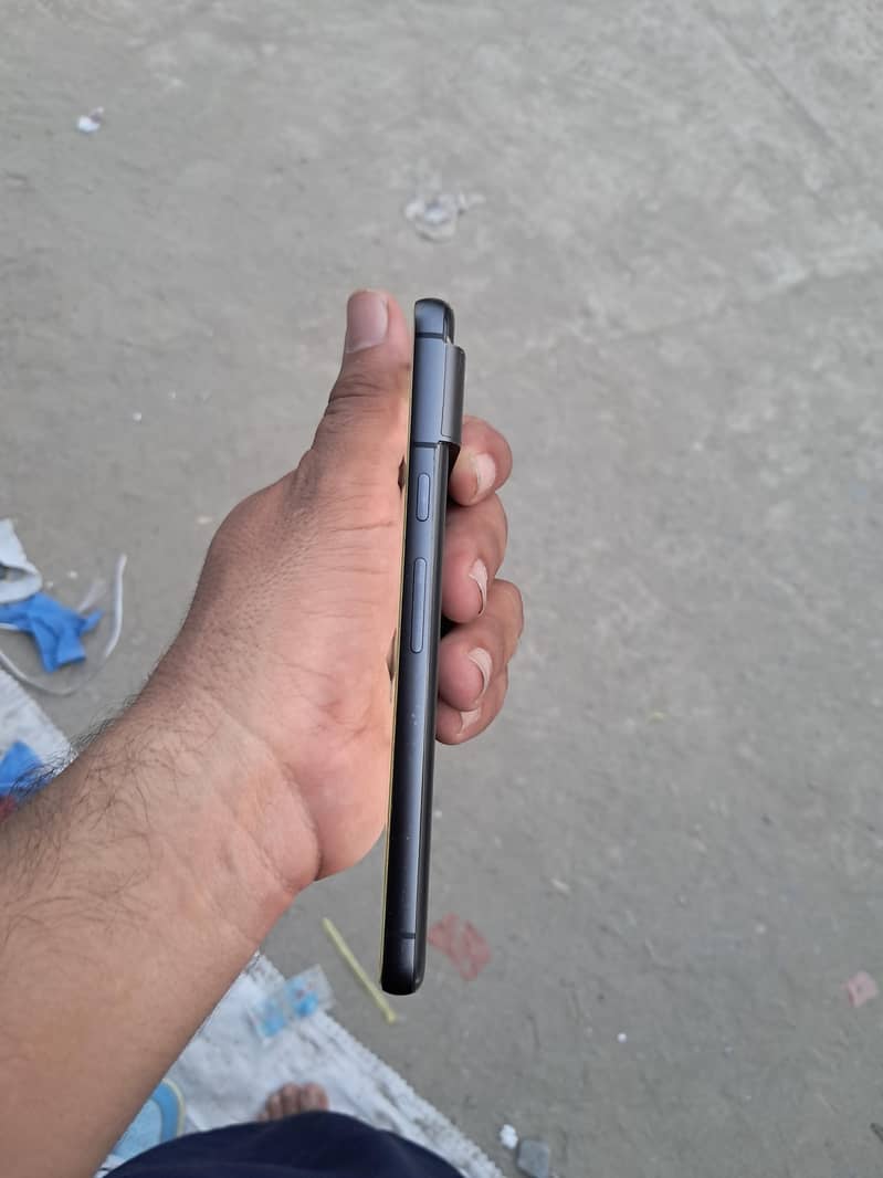 Google Pixel 8 5