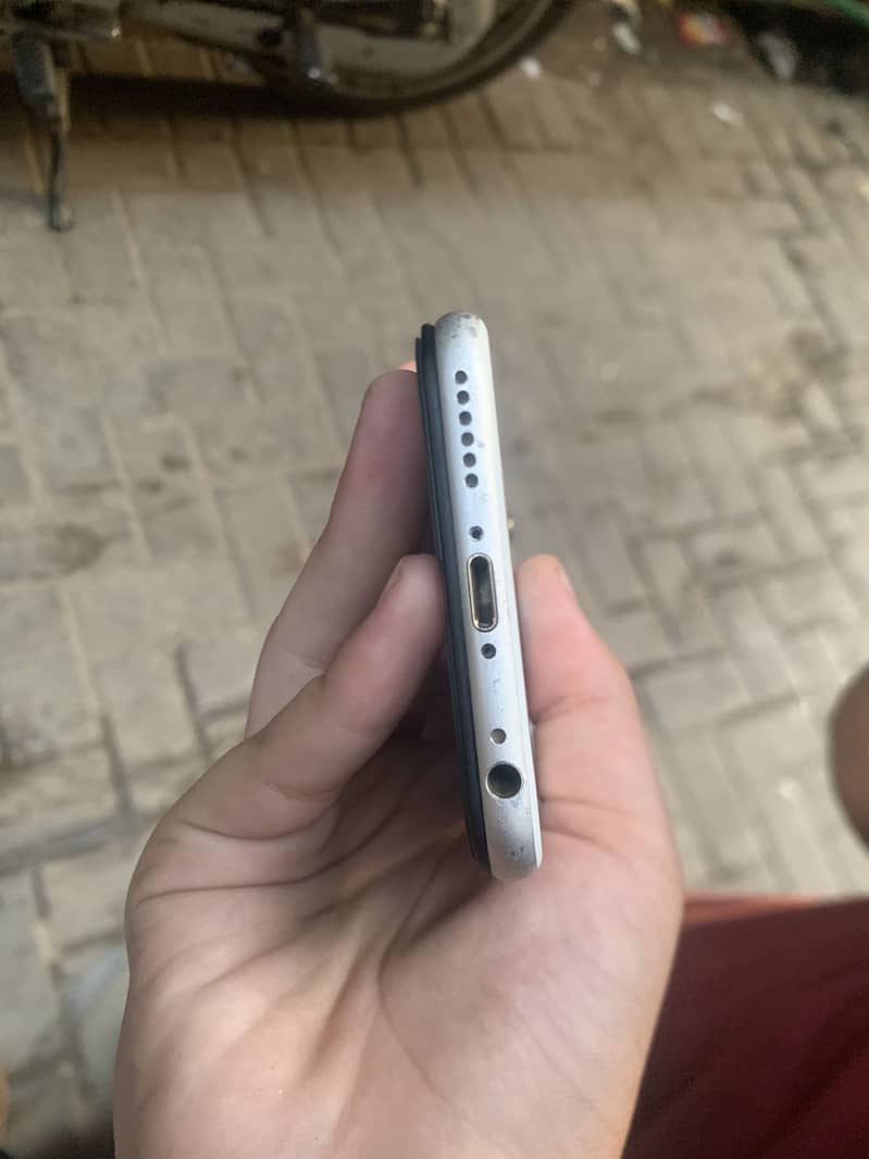 Apple iPhone 6 2
