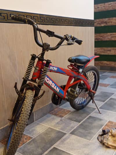 Good condition bicycles are available for sale in reasonable price