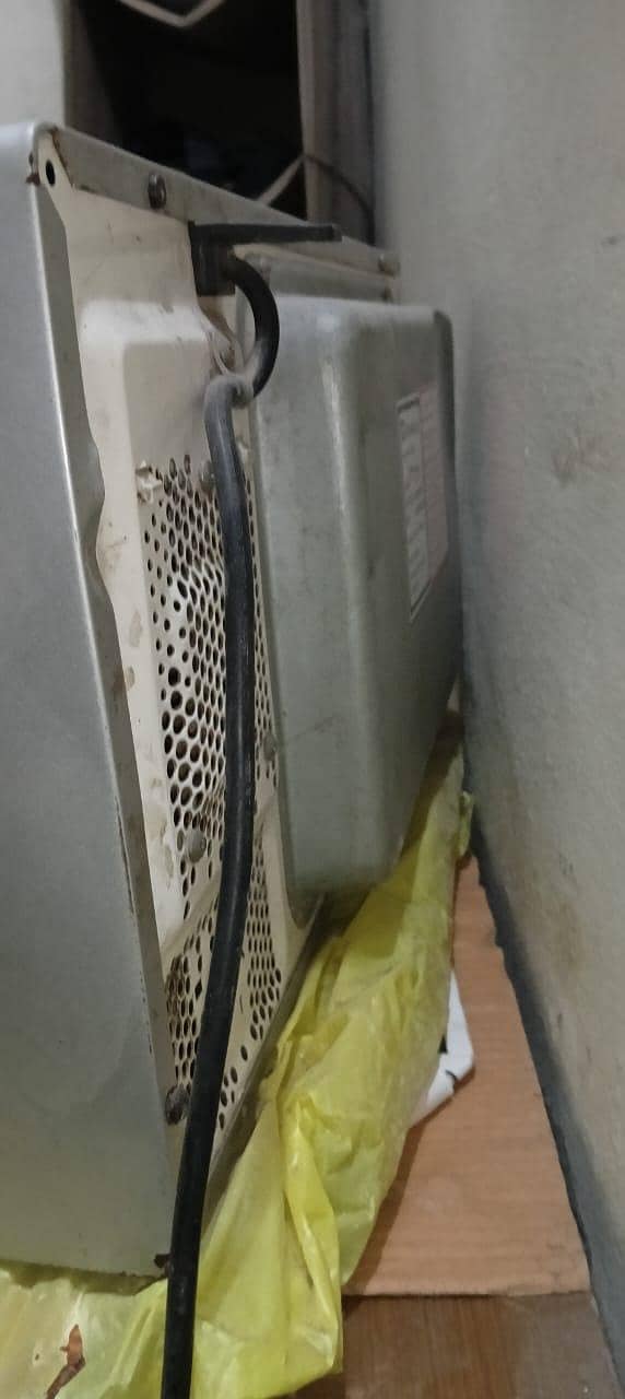 Microwave oven 2