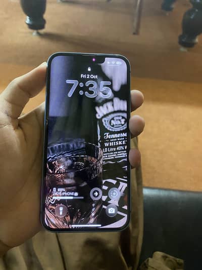 Apple iPhone 13