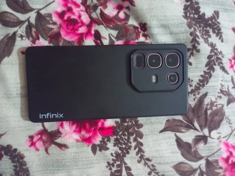Infinix Note 50   8/256 3