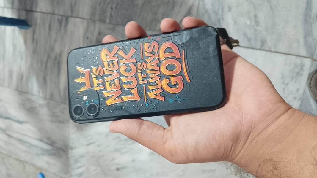 Apple iPhone 11 6