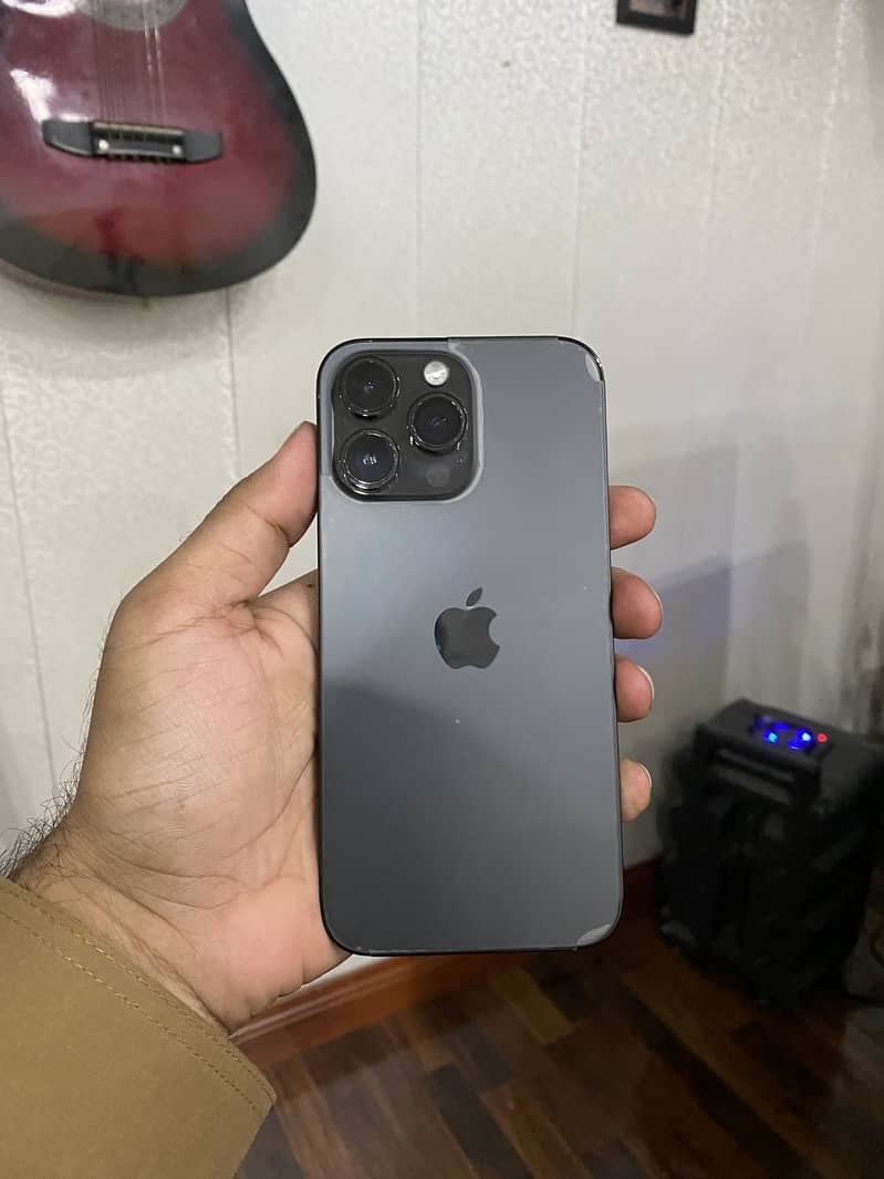 Apple iPhone 14 Pro Max 6