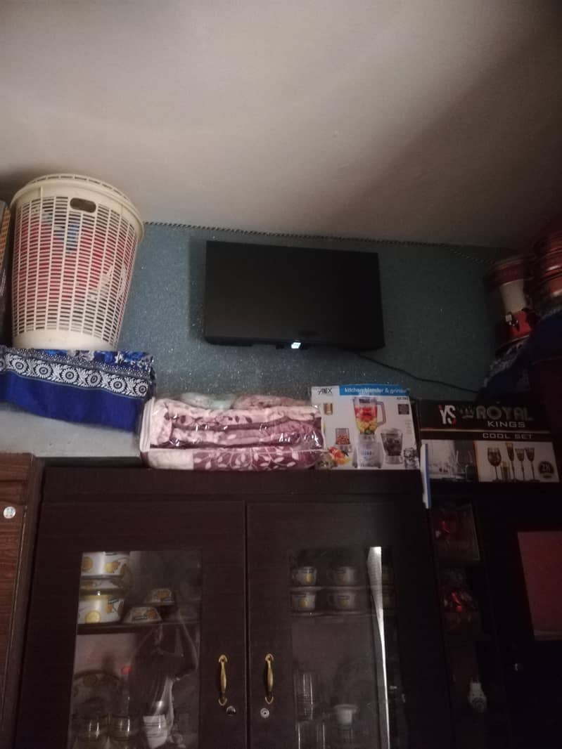 TCL 32 ANDROID TV 3