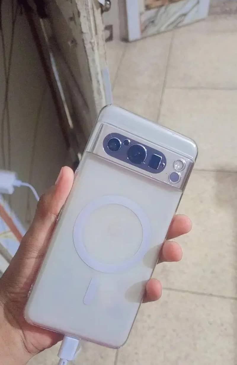 Google Pixel 8 Pro 0