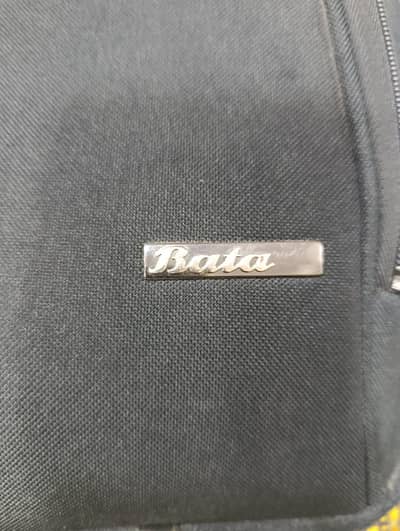 Original BATA Laptop bag imported from Italy in 6500 only