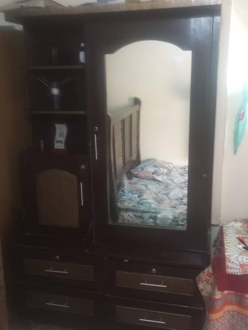 dressing table 0