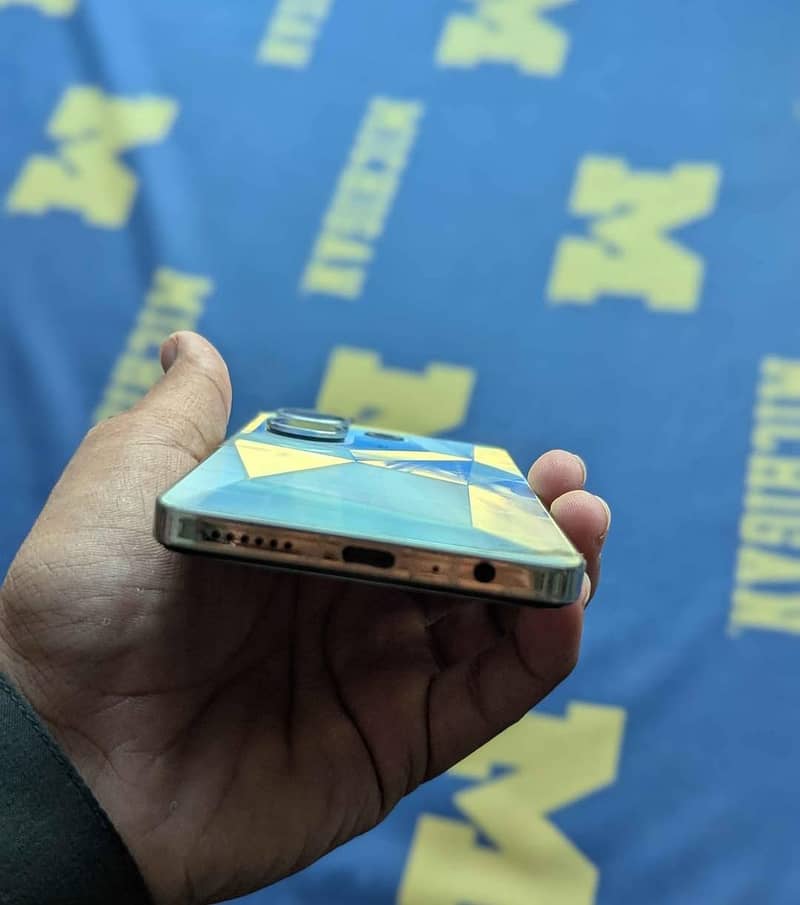 Tecno CAMON 20 Pro 1