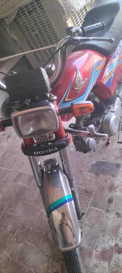HONDA CD 2019 model