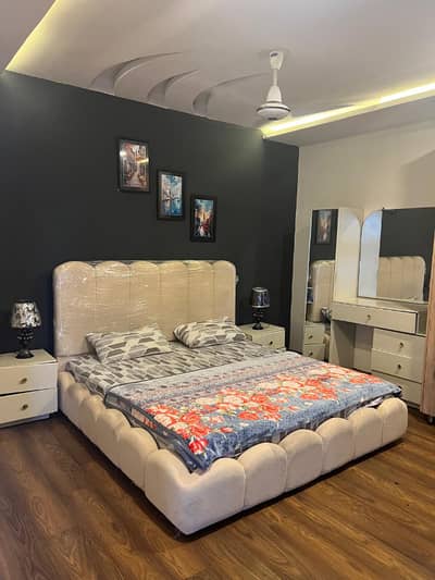 Daily basis weekly basis two bedrooms fully furnished luxury apartments available for rent Gulberg greens Islamabad