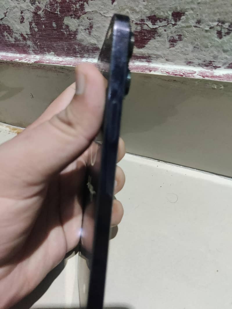 Apple iPhone 14 Pro Max 3