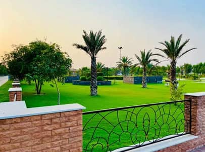 8 Marla Prime Main Road Plot for Sale in D Block, Bahria Orchard Ideal Location