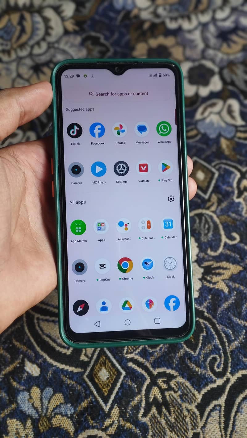 Realme C35 3