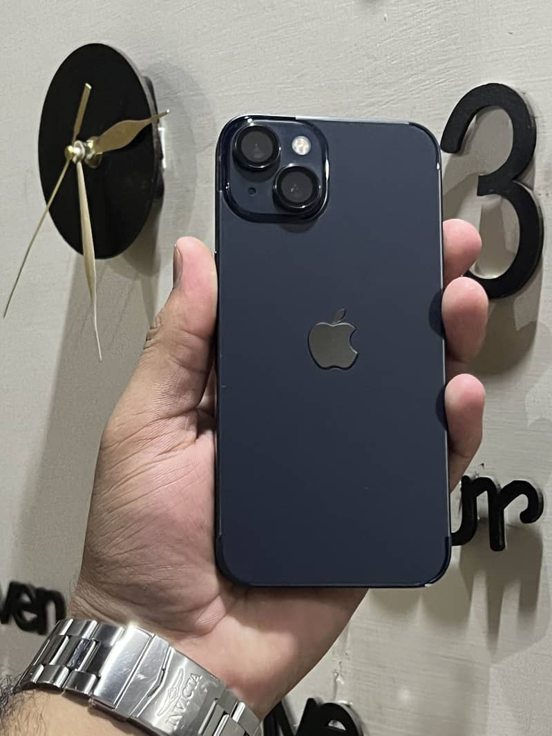Apple iPhone 13 1