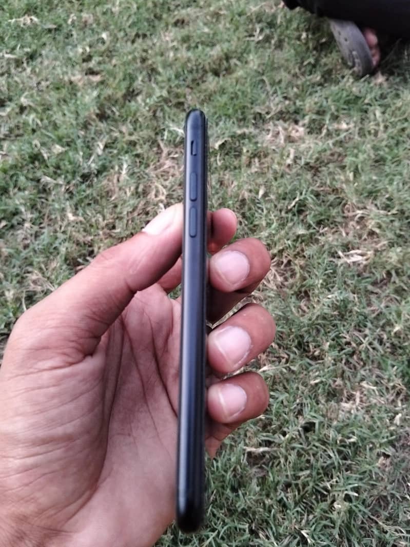Apple iPhone SE 4