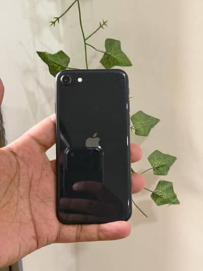 Apple iPhone SE