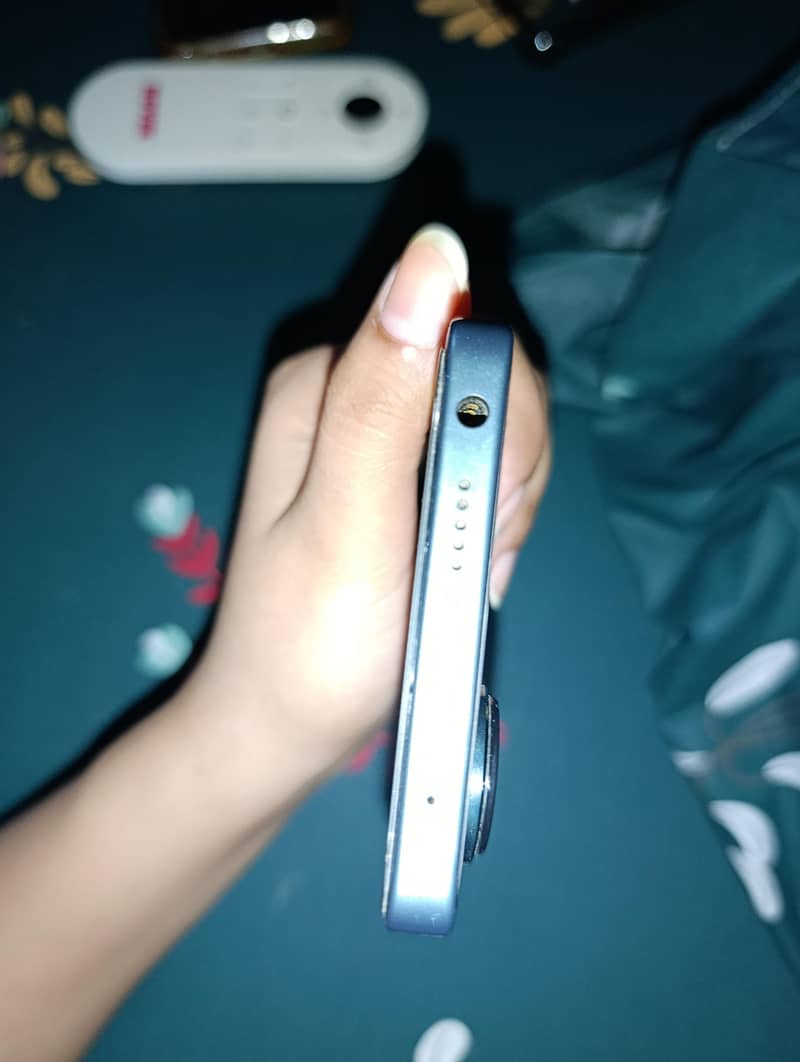 Xiaomi Redmi Note 13 Pro 4