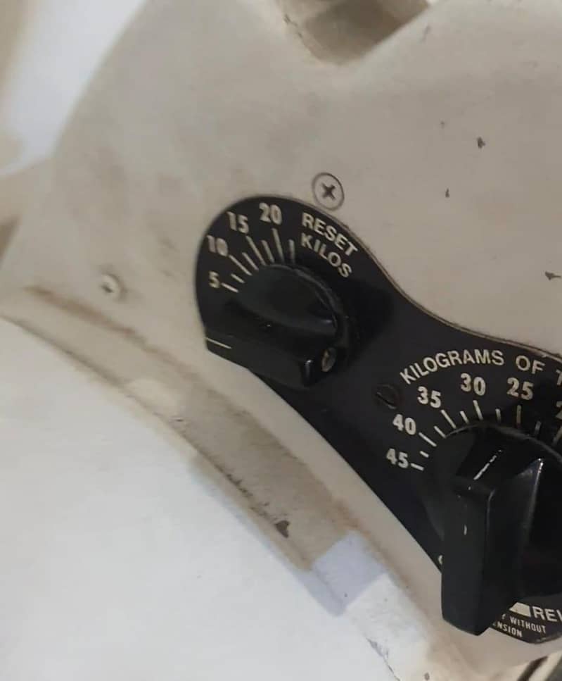 Traction machine 1