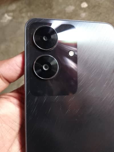 Realme note 60