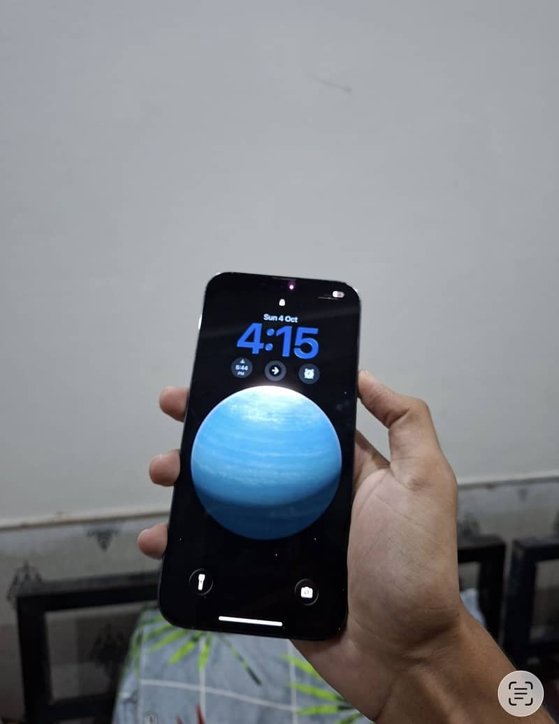 Apple iPhone 13 Pro Max 2