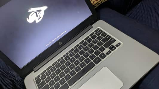 HP Chromebook 2GB RAM / 16GB Storage – Good Condition 10/10