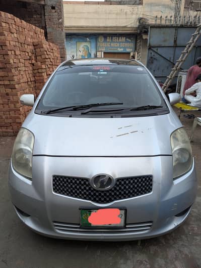 Toyota Vitz 2012