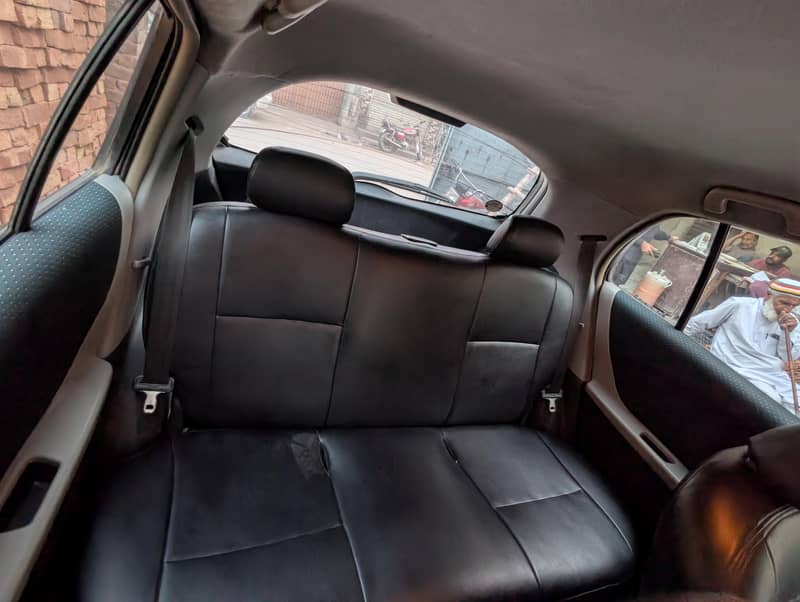 Toyota Vitz 2012 15